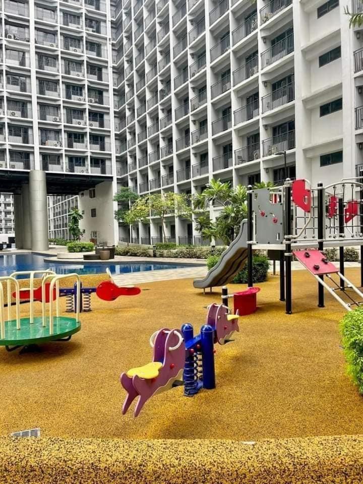 Shore 2 Residences High Speed Internet Walking Distance To Moa And Ikea Manila Exterior foto