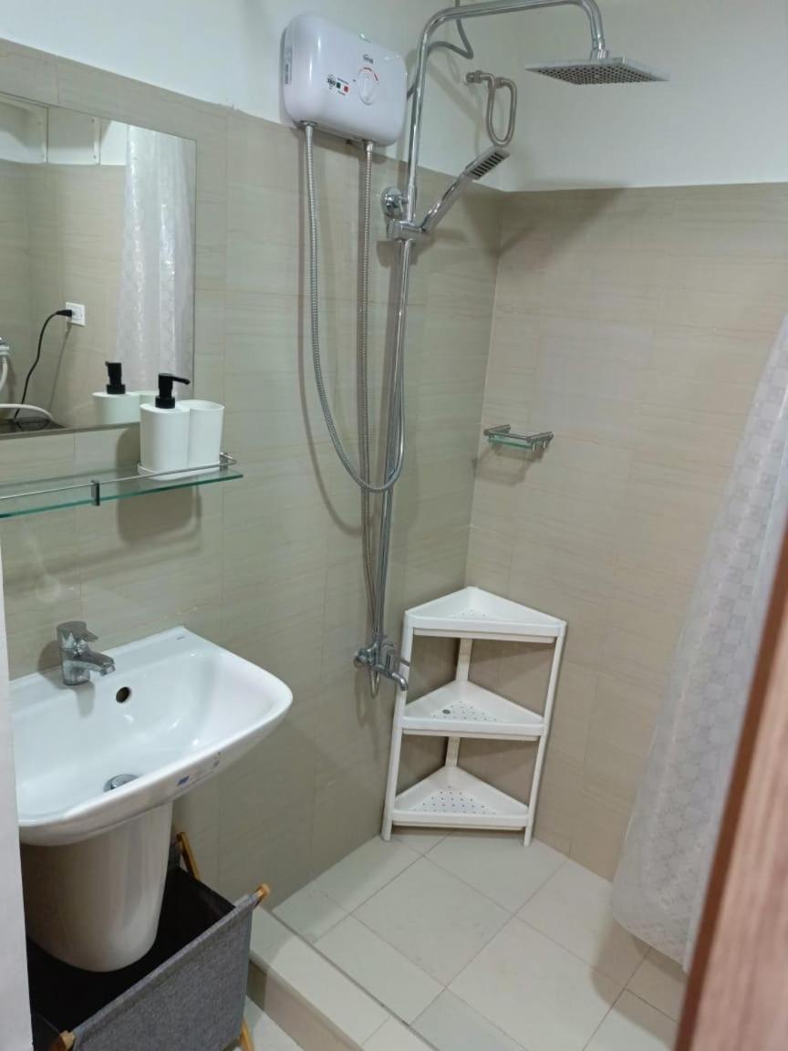 Shore 2 Residences High Speed Internet Walking Distance To Moa And Ikea Manila Exterior foto