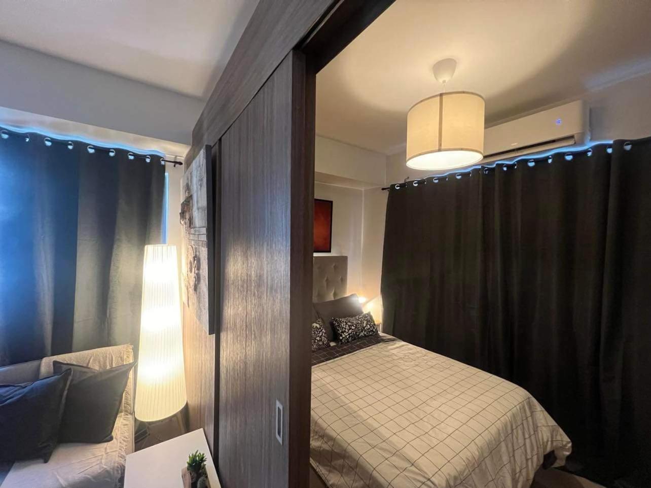 Shore 2 Residences High Speed Internet Walking Distance To Moa And Ikea Manila Exterior foto